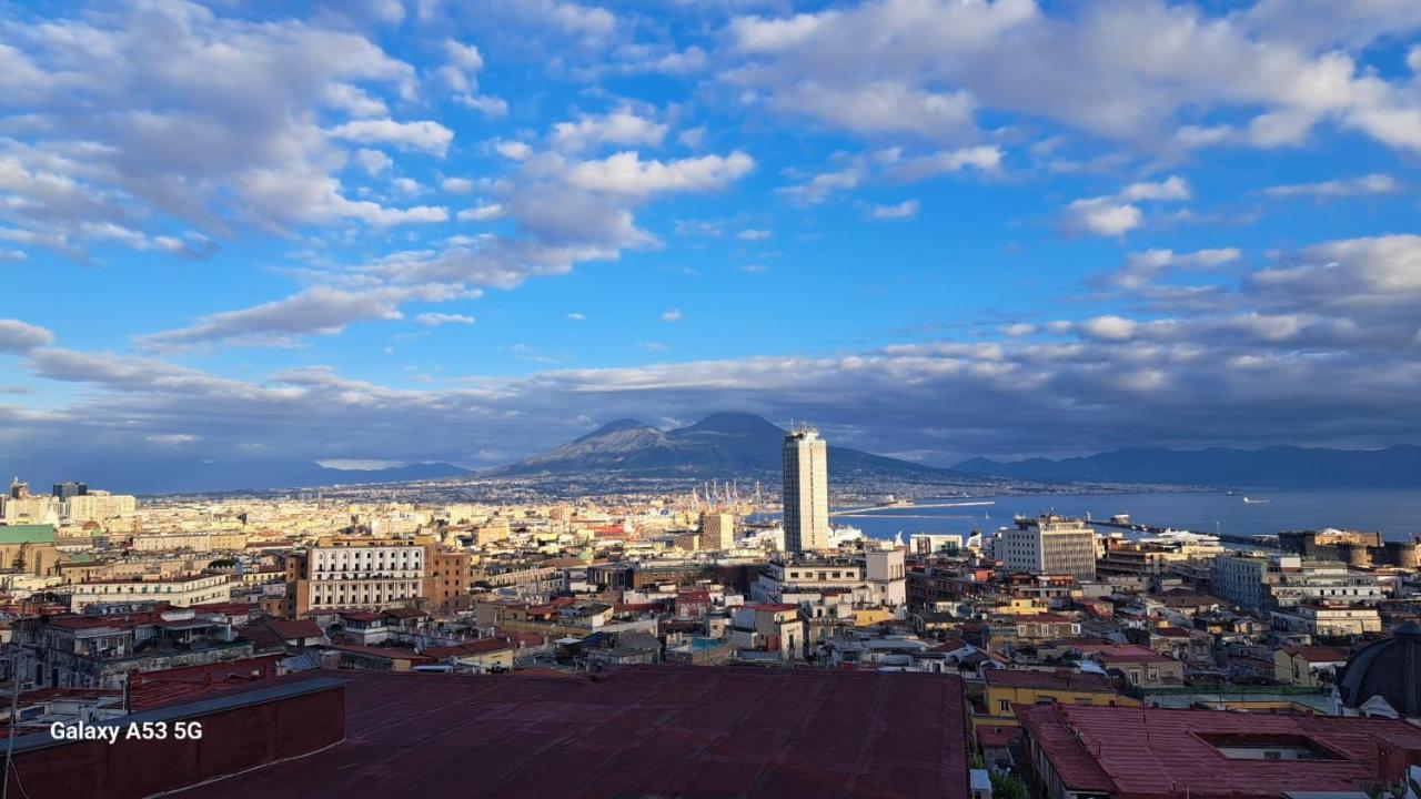 Aurora E Dad Center * Napoli