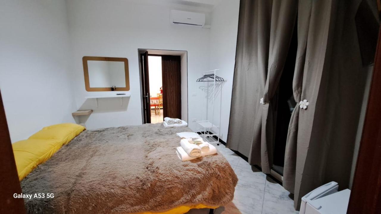 Affittacamere Aurora E Dad Center Napoli